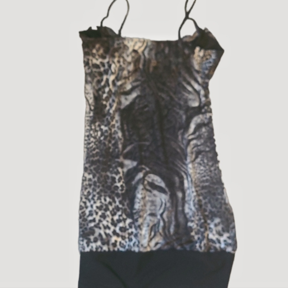 Metallic Animal Print Top - Picture 2 of 6
